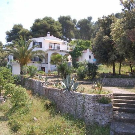 Apartment In Maslinica 70M From The Sea Extérieur photo